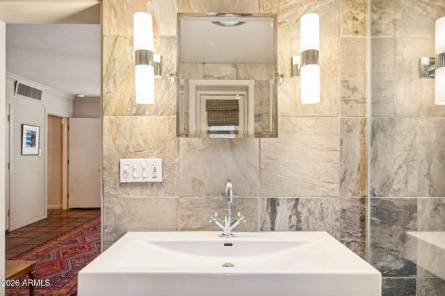 146 E MARIPOSA Street, Phoenix, AZ 85012