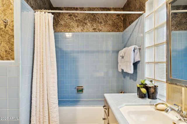 146 E MARIPOSA Street, Phoenix, AZ 85012