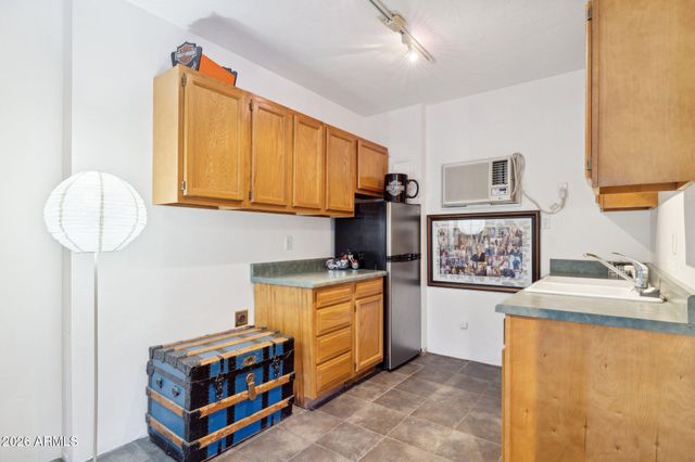 146 E MARIPOSA Street, Phoenix, AZ 85012