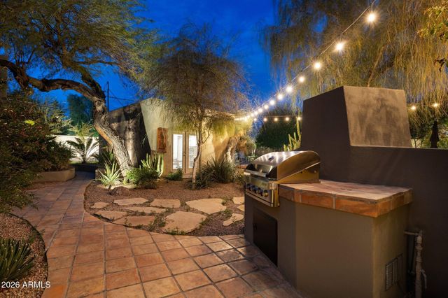 146 E MARIPOSA Street, Phoenix, AZ 85012