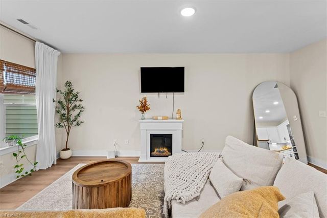 4902 Cannon Crossing Way, Greensboro, NC 27410