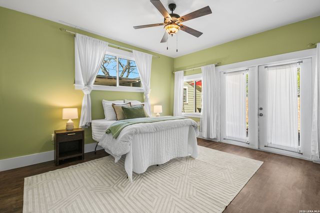 821 W CRAIG PL, San Antonio, TX 78212