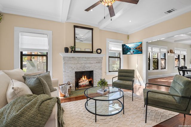 821 W CRAIG PL, San Antonio, TX 78212