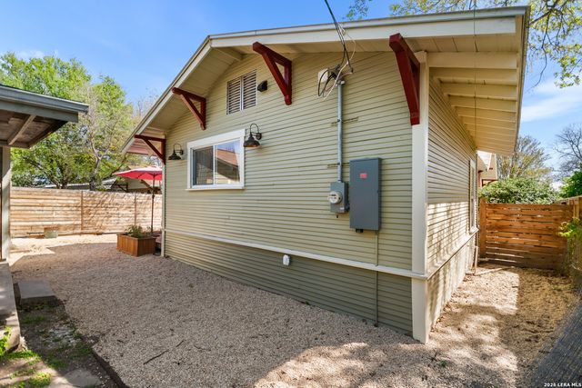 821 W CRAIG PL, San Antonio, TX 78212