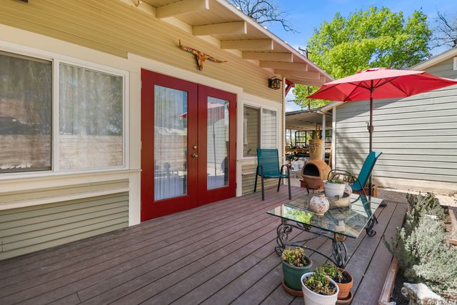 821 W CRAIG PL, San Antonio, TX 78212