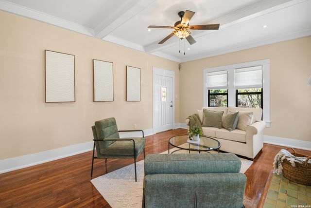 821 W CRAIG PL, San Antonio, TX 78212