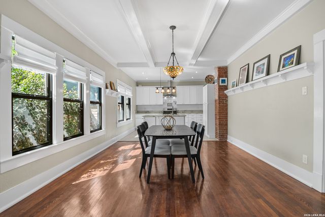 821 W CRAIG PL, San Antonio, TX 78212