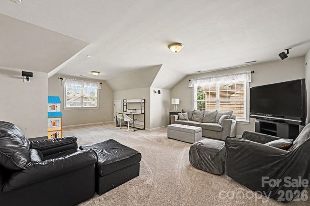 10331 Falling Leaf Drive NW, Concord, NC 28027