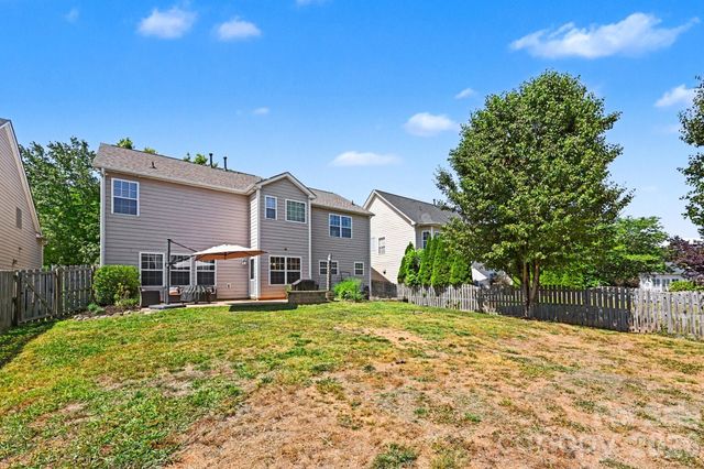 10331 Falling Leaf Drive NW, Concord, NC 28027