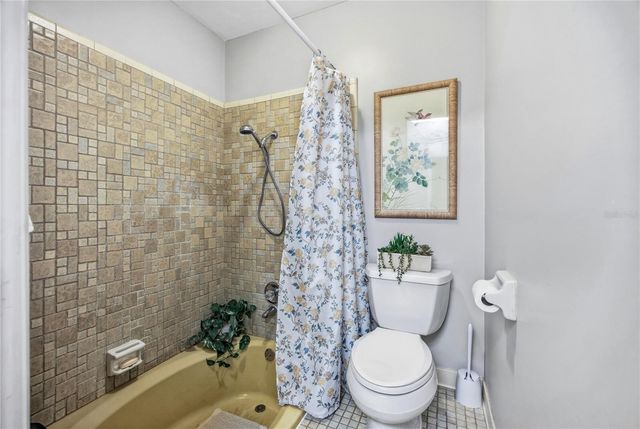 5725 NW 63RD COURT, Gainesville, FL 32653