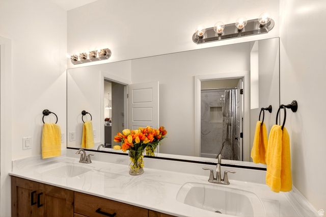 498 E TODD PL, Washington, UT 84780