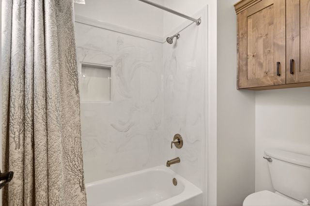 498 E TODD PL, Washington, UT 84780