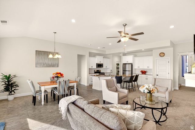 498 E TODD PL, Washington, UT 84780