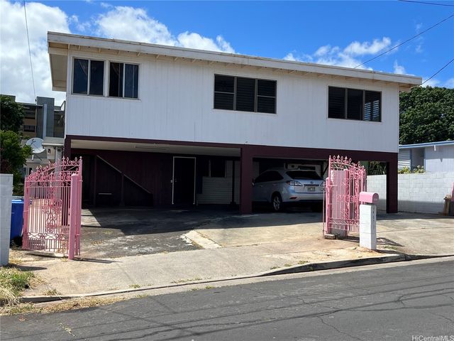 94-372 Haaa Street, Waipahu, HI 96797