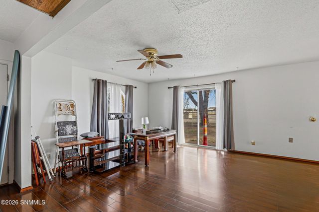 921-2 Lister Drive, La Mesa, NM 88044