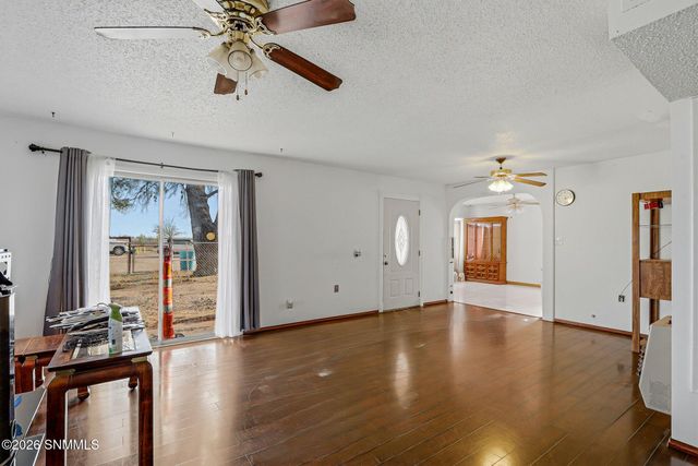 921-2 Lister Drive, La Mesa, NM 88044