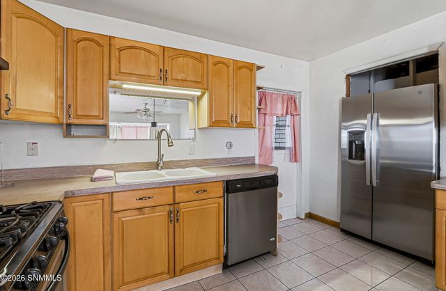 921-2 Lister Drive, La Mesa, NM 88044