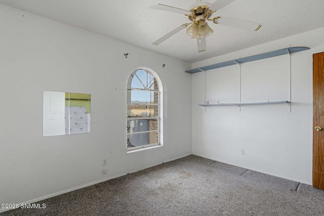 921-2 Lister Drive, La Mesa, NM 88044