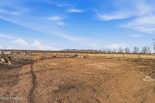 921-2 Lister Drive, La Mesa, NM 88044