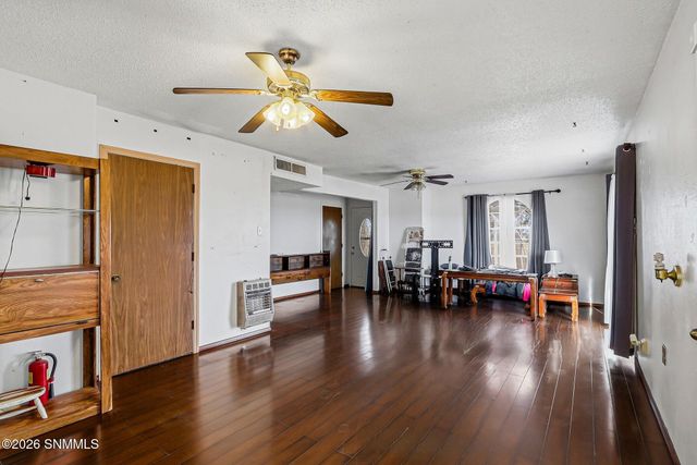 921-2 Lister Drive, La Mesa, NM 88044