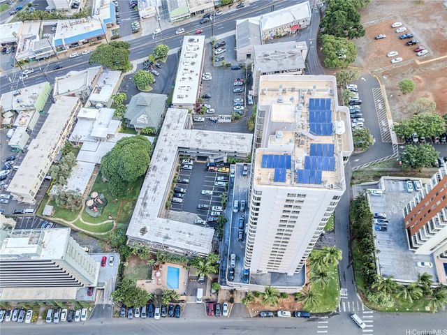 2724 Kahoaloha Lane 705, Honolulu, HI 96826