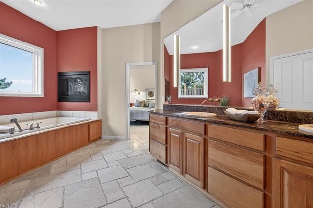 2220 Sandfiddler RD, Virginia Beach, VA 23456