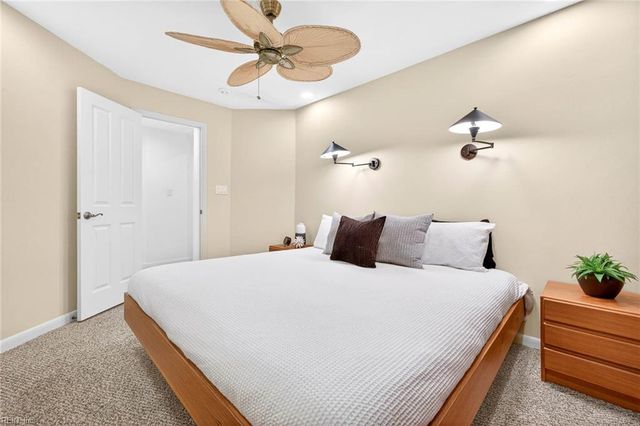 2220 Sandfiddler RD, Virginia Beach, VA 23456