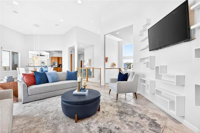 2220 Sandfiddler RD, Virginia Beach, VA 23456