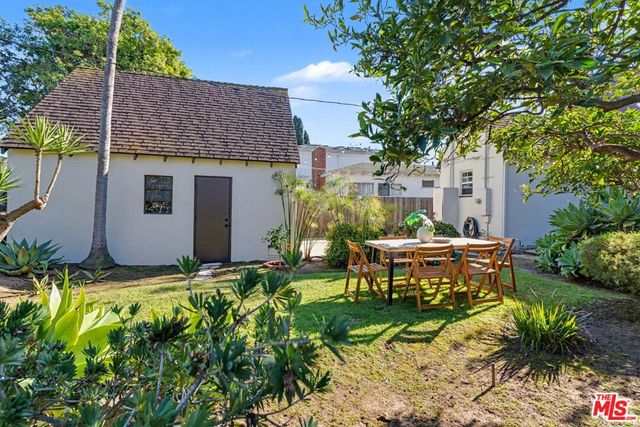 2517 24th Street, Santa Monica, CA 90405