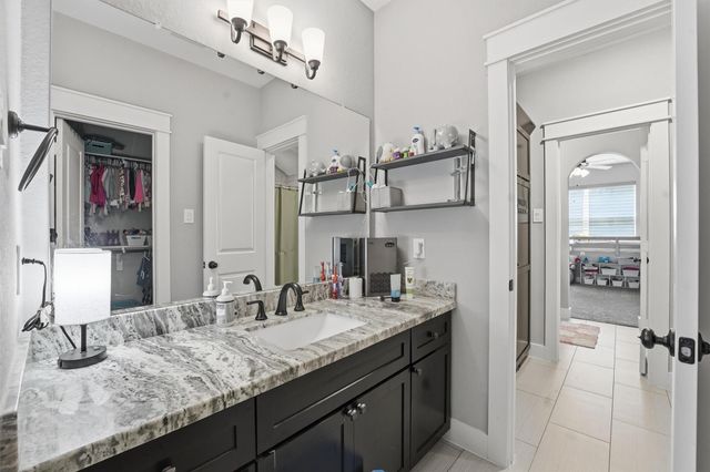 32518 Westwood Square East Drive, Magnolia, TX 77354