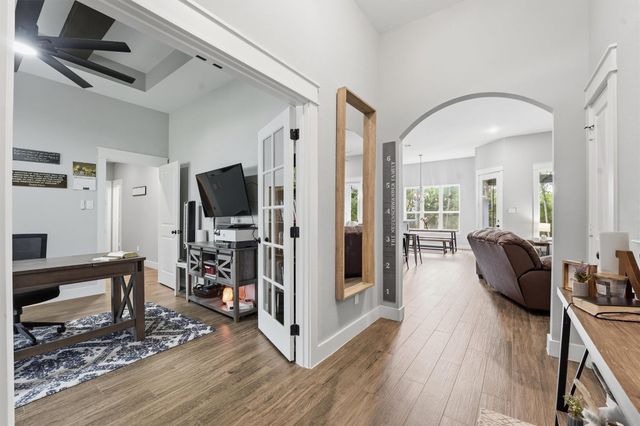 32518 Westwood Square East Drive, Magnolia, TX 77354