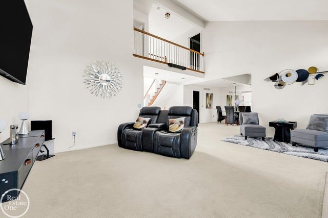 29263 W Chanticleer Street, Southfield, MI 48034