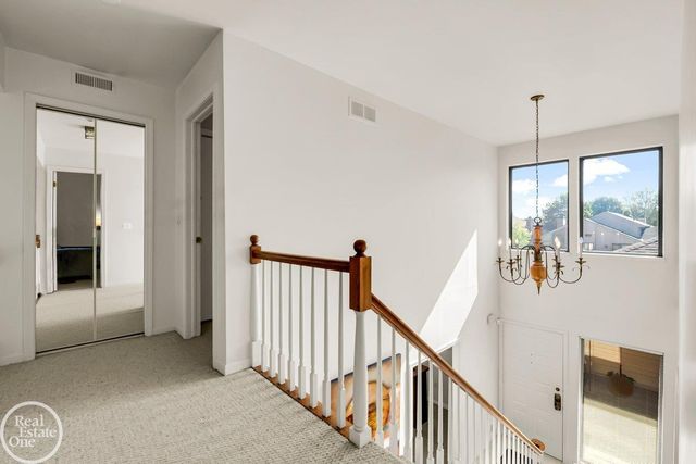 29263 W Chanticleer Street, Southfield, MI 48034
