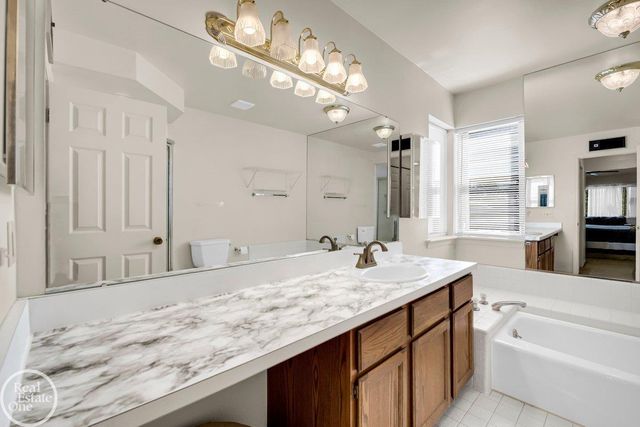 29263 W Chanticleer Street, Southfield, MI 48034