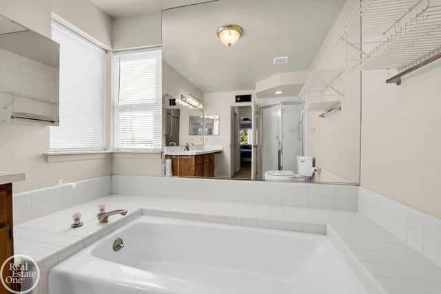 29263 W Chanticleer Street, Southfield, MI 48034