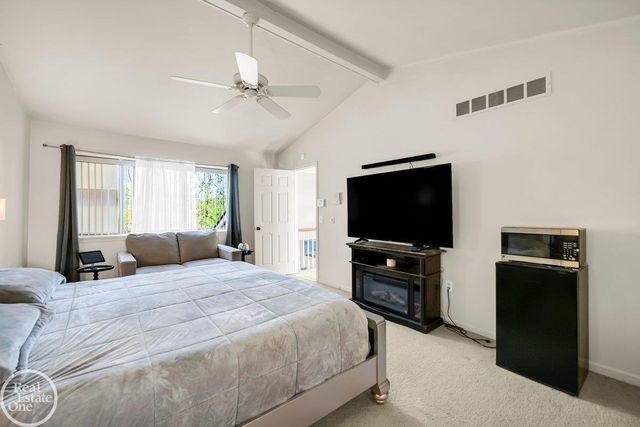 29263 W Chanticleer Street, Southfield, MI 48034