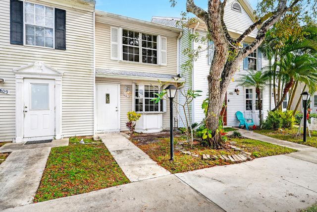 407 Georgian Park Drive, Jupiter, FL 33458