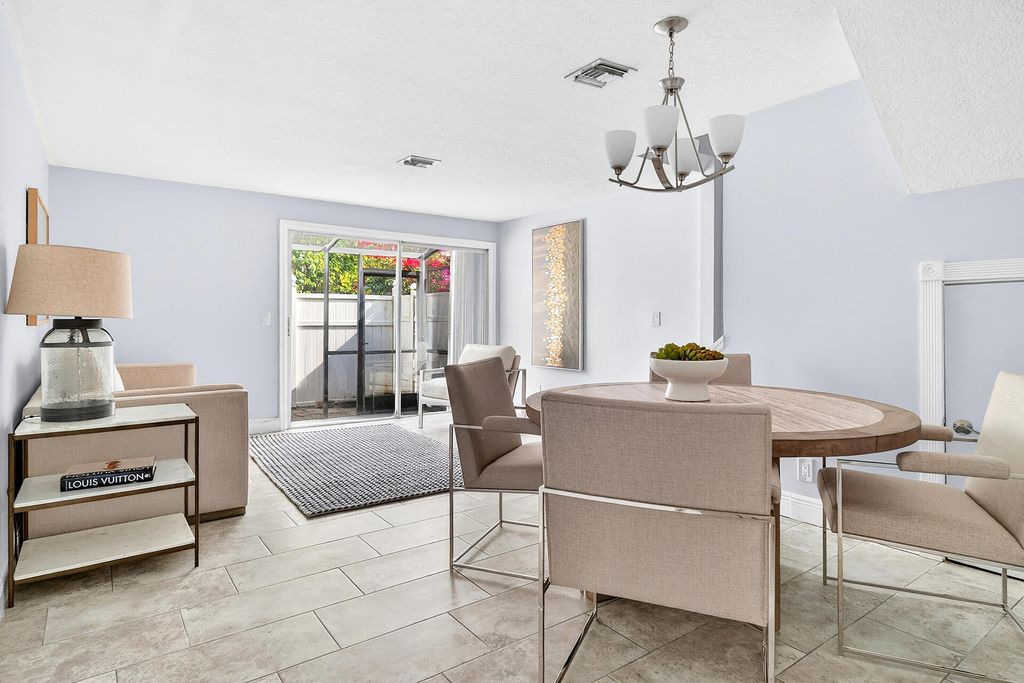 407 Georgian Park Drive, Jupiter, FL 33458