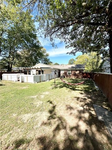 1809 Taylor Avenue, Springdale, AR 72762
