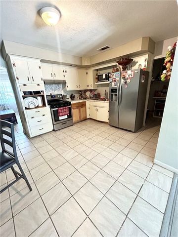 1809 Taylor Avenue, Springdale, AR 72762