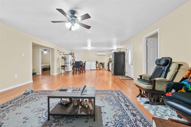 447 Masthead, Gun Barrel City, TX 75156