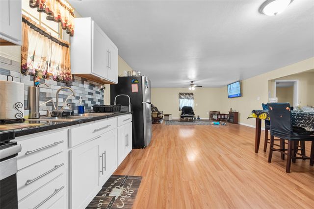 447 Masthead, Gun Barrel City, TX 75156