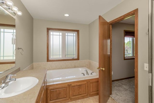 13859 Birchwood Avenue, Rosemount, MN 55068