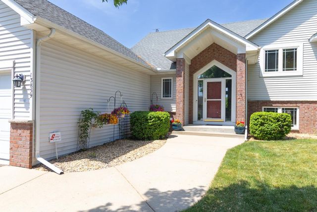 13859 Birchwood Avenue, Rosemount, MN 55068