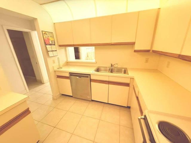 10062 Hickorywood Place, Boynton Beach, FL 33437