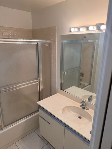 10062 Hickorywood Place, Boynton Beach, FL 33437