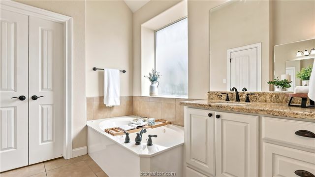 2938 Ambrose Drive, Bryan, TX 77808