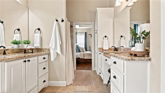 2938 Ambrose Drive, Bryan, TX 77808