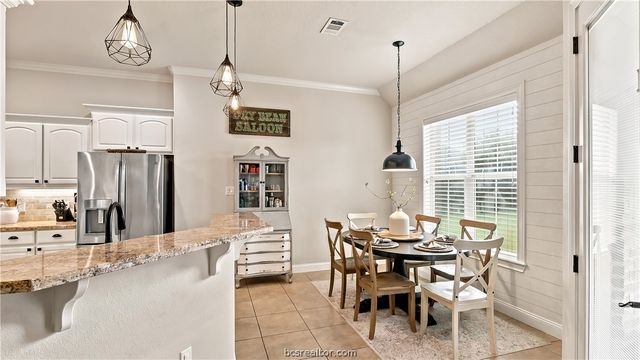 2938 Ambrose Drive, Bryan, TX 77808