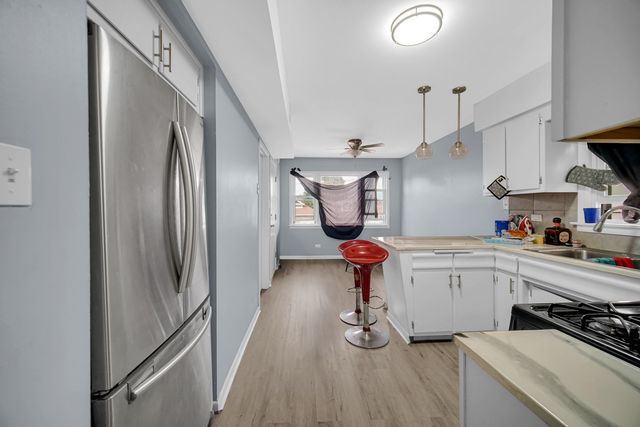 7950 S Lafayette Avenue, Chicago, IL 60620